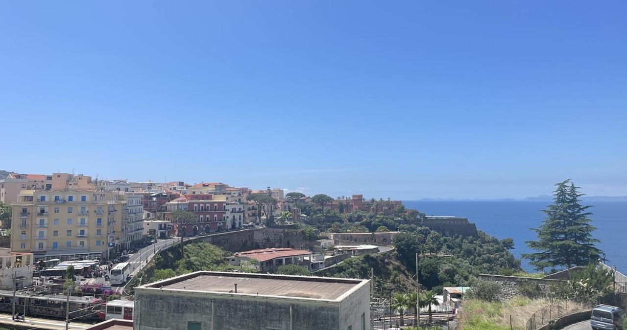 Vittoria Luxury Suite Vico Equense Exteriör bild